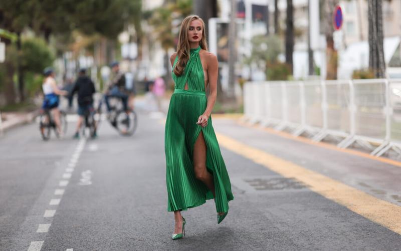 Kolory butów do sukienki