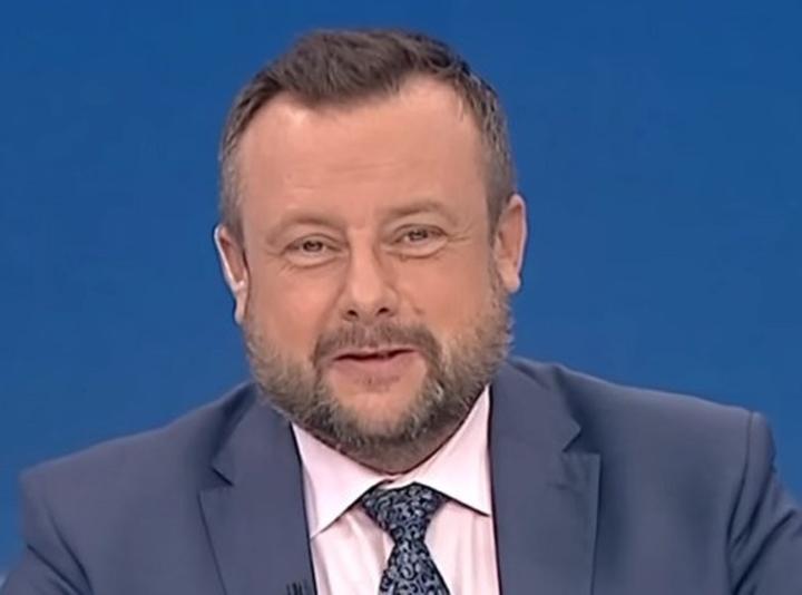 Adrian Klarenbach: Czy dziennikarz ma rodzinę, żonę i dzieci? Pochodzenie nazwiska w tle