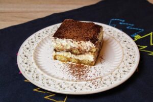 Tiramisu w ciąży – jak przygotować bezpieczną wersję tego pysznego deseru?