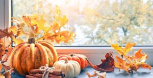 Jesienne inspiracje z cosmetics zone: Odkryj lakiery w barwach złotej polskiej jesieni