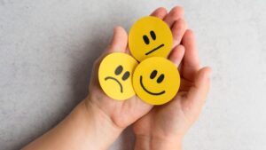 Jak rozumieć sprzeczne sygnały od faceta? Zrozumienie męskich emocji i zachowań