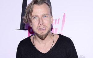 Piotr Kupicha – Kim jest wokalista zespołu Feel? Poznaj jego życie prywatne i wiek!