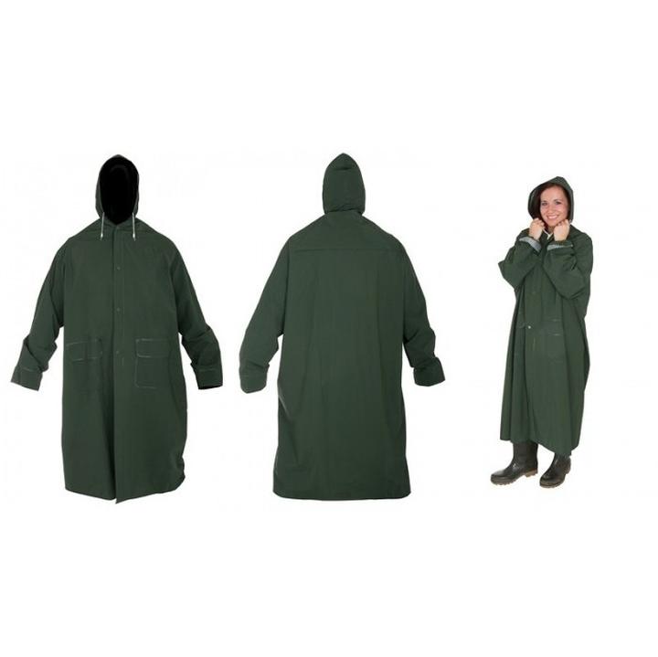 Plaszcz z poliestru – czy to dobry wybór na każdą porę roku?