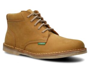 Jak skutecznie dbać o buty z nubuku: najlepsze metody czyszczenia