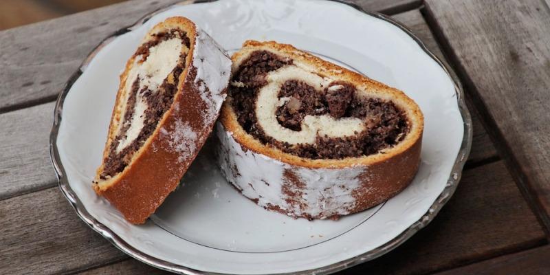 Mak a karmienie piersią: Czy karmiące mamy mogą go spożywać?