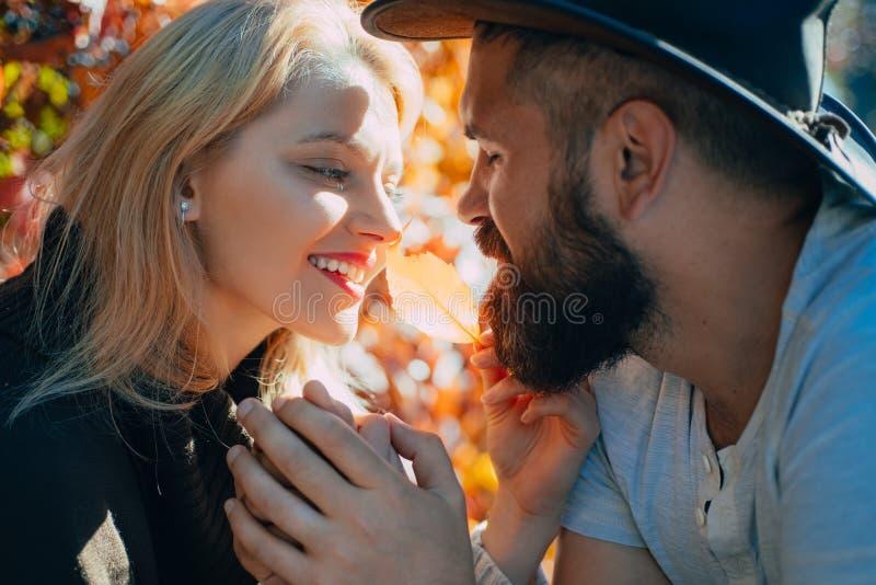 Język ciała i mimika mężczyzny