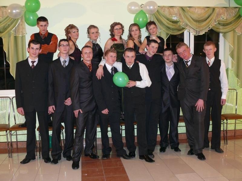 White 2115 wiek i wzrost